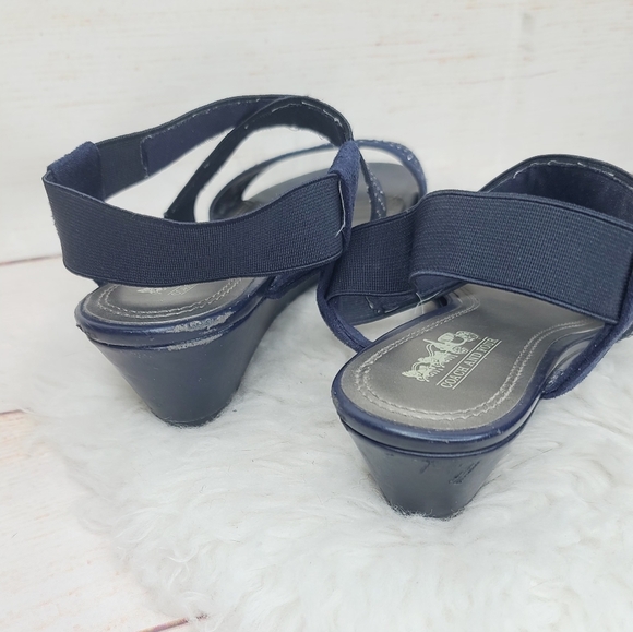 Coach and four slip on stretchy band mini wedge heel sz 7.5 - Picture 5 of 6